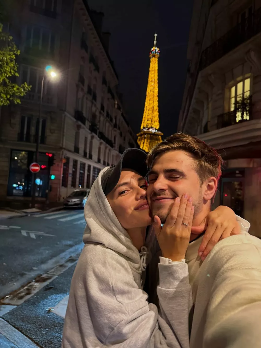 Стася Милославская раскрыла подробности знакомства с женихом: "Дала шанс парню из директа" Стася Милославская раскрыла подробности знакомства с женихом: "Дала шанс парню из директа"