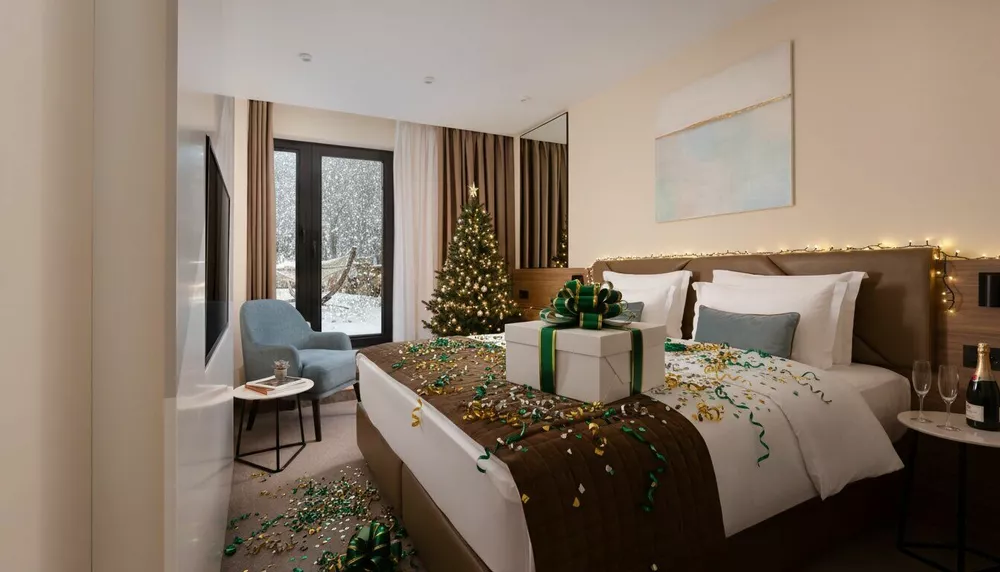 В ожидании Нового года: что предлагают гостям ведущие отели России, Франции и Вьетнама