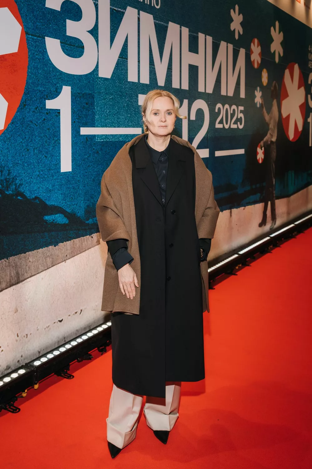 Владимир Вдовиченков и Елена Лядова, Елизавета Боярская, Анна Михалкова и другие на открытии кинофестиваля "Зимний"