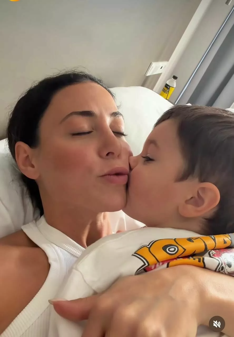 Зепюр Прилучная выложила милые кадры с подрастающим сыном
Зепюр Прилучная выложила милые кадры с подрастающим сыном