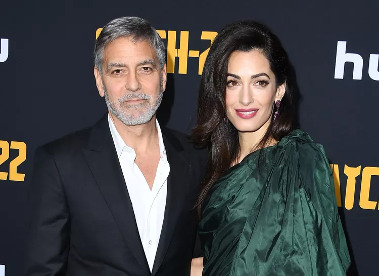 Джордж Клуни рассказал, как делал предложение Амаль: Чуть не вывихнул бедро, пока стоял на колене