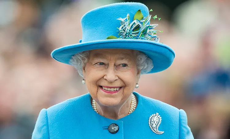 Королева в опасности: у одного из работников Букингемского дворца диагностировали коронавирус