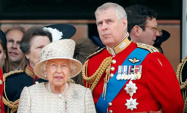 Елизавета II отменила вечеринку в честь 60-летия принца Эндрю