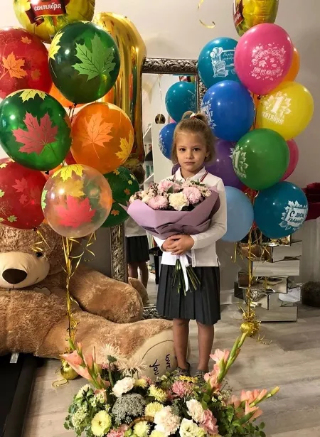 Дочь Тимати Алиса — из Instagram его мамы Симоны Юнусовой