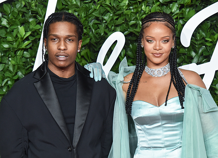 Инсайдер об отношениях Рианны и A$AP Rocky: "Они действительно встречаются"