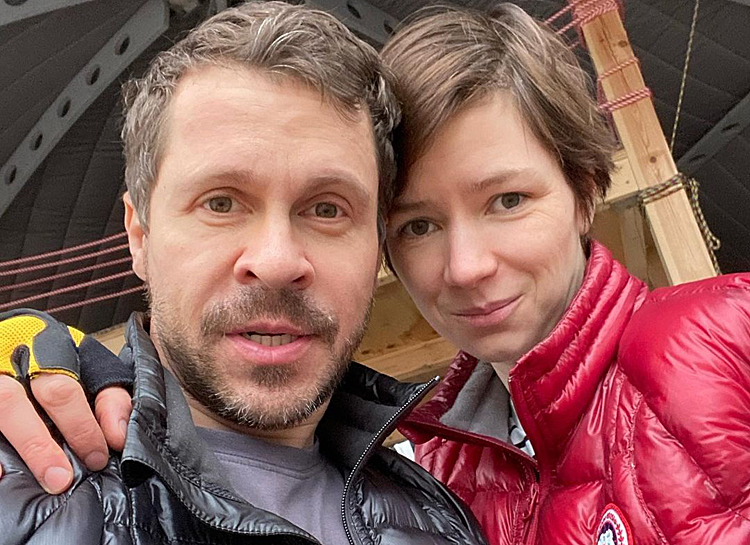 Павел Деревянко сделал официальное заявление о расставании с женой после 10 лет брака