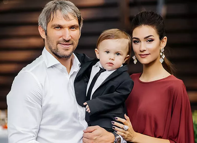 Александр Овечкин и Настасия Шубская стали родителями во второй раз: пол и имя ребенка