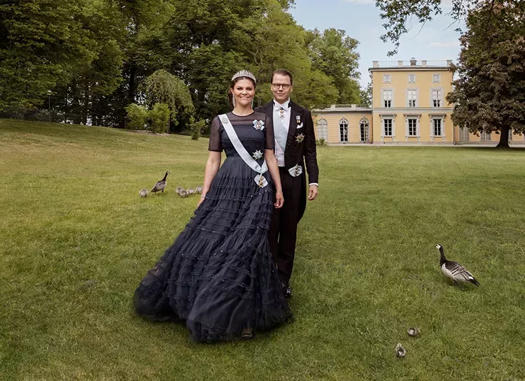 Кронпринцесса Швеции Виктория и принц Даниэль заразились коронавирусом