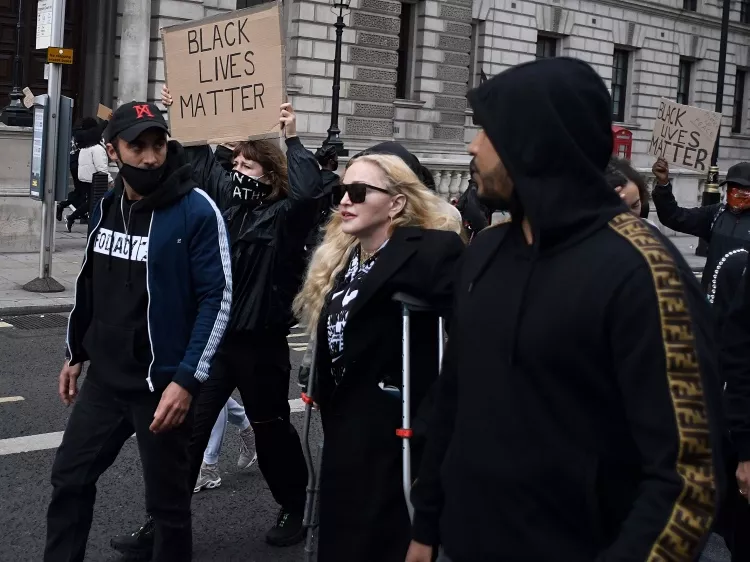 Мадонна на митинге в Лондоне