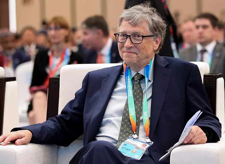 Билл Гейтс прокомментировал обвинения в чипировании людей под видом вакцинации