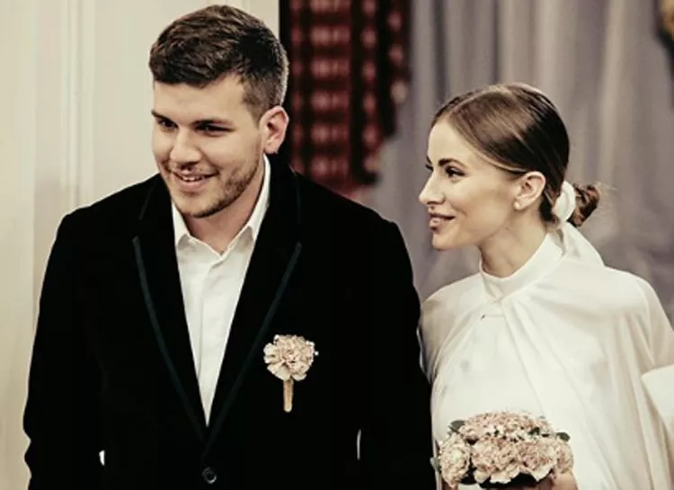 Тата Бондарчук поделилась фотографиями со свадьбы с Филиппом Фроловым