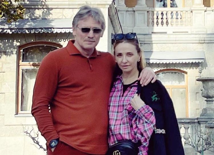 Татьяна Навка и Дмитрий Песков с дочерью на отдыхе в Крыму: новые фото