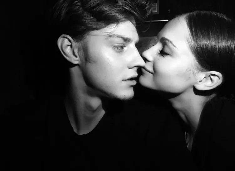 Софья Синицына опубликовала первое фото Павла Табакова с их дочерью Мией