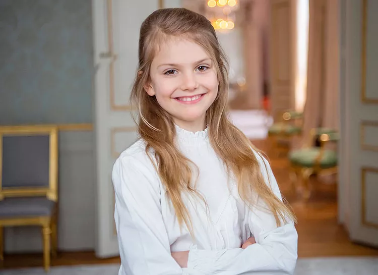С днем рождения, принцесса Эстель: новые портреты дочери кронпринцессы Швеции Виктории