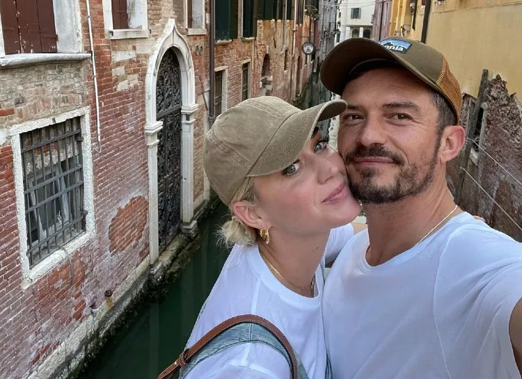 Love is in the air: Орландо Блум и Кэти Перри путешествуют по Венеции