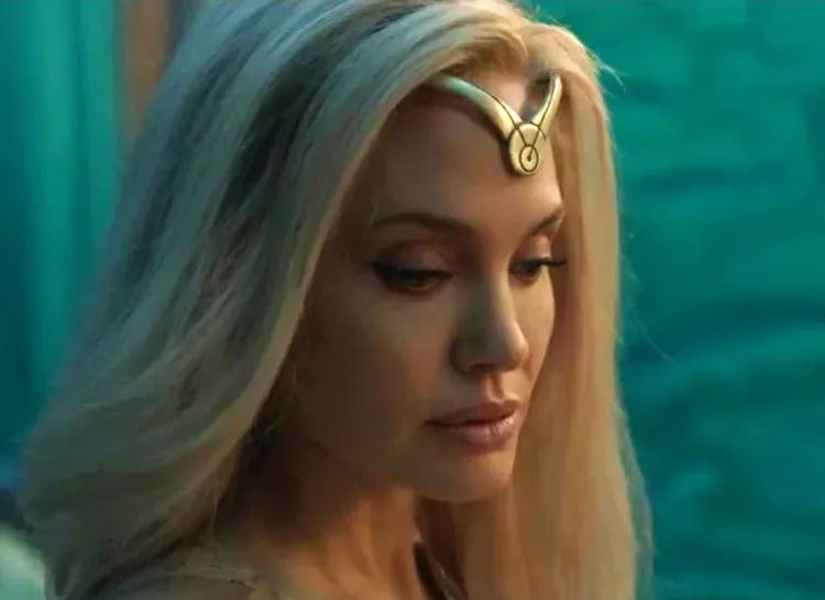 Анджелина Джоли в первом трейлере нового фильма Marvel про супергероев: видео дня