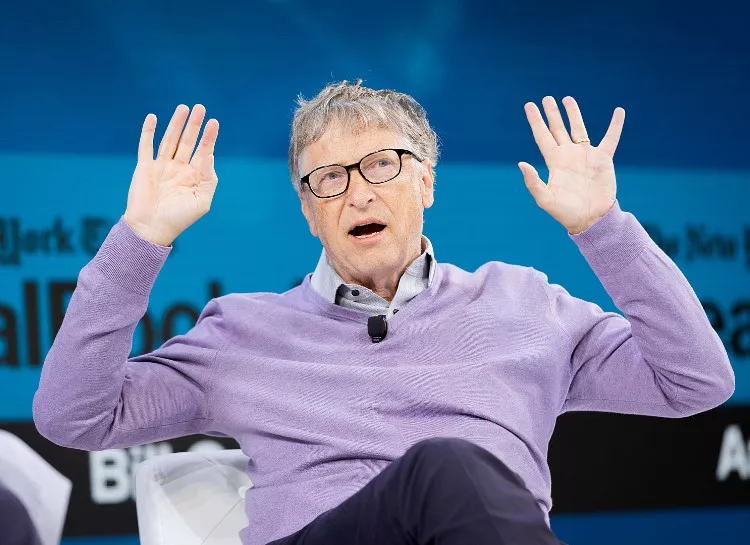 Билл Гейтс покинул совет директоров Microsoft из-за романа с сотрудницей