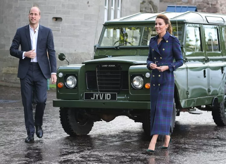 Кейт Миддлтон и принц Уильям необычно почтили память принца Филиппа
