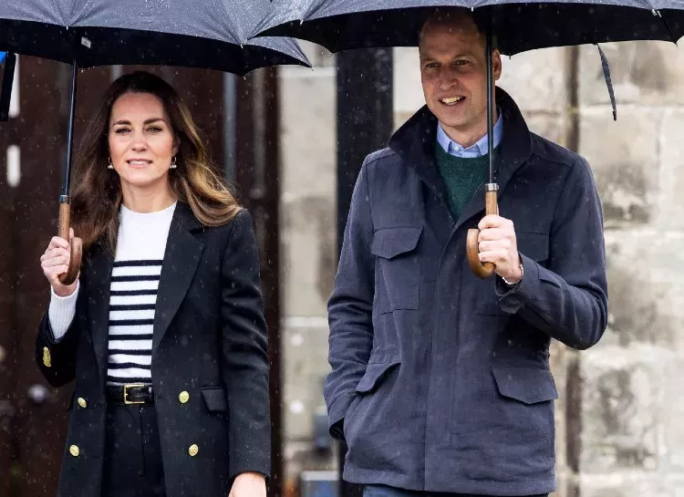 Кейт Миддлтон и принц Уильям вернулись в университет, где познакомились