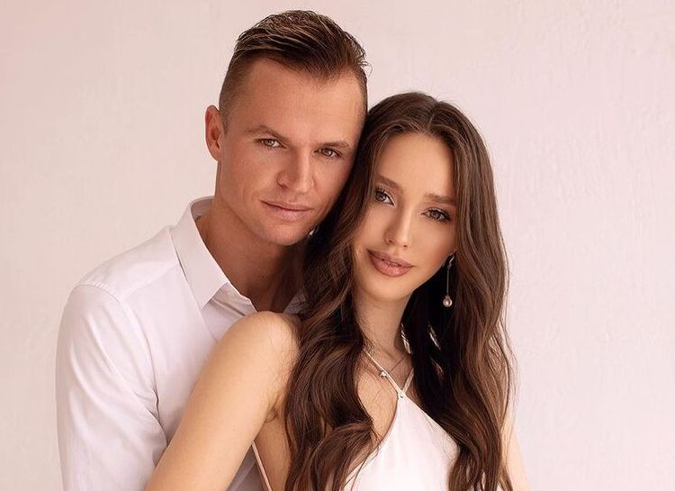 Дмитрий Тарасов и Анастасия Костенко рассекретили пол будущего ребенка