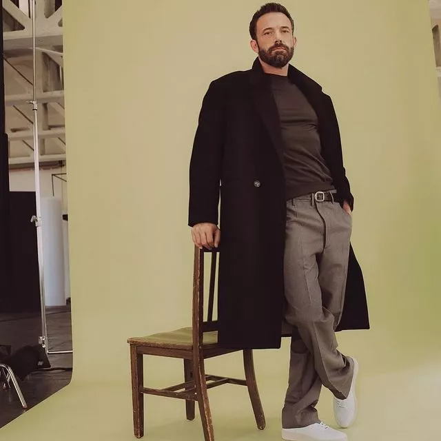 Как же похорошел Бен при Джей Ло ☺️⠀В новом интервью WSJ Magazine актер рассказал о борьбе с алкоголизмом, возвращении в большое кино и о воссоединение с Дженнифер Лопес. Читайте по ссылке в профиле👉🏻 @hello__ru #hello_ru #hello_russia