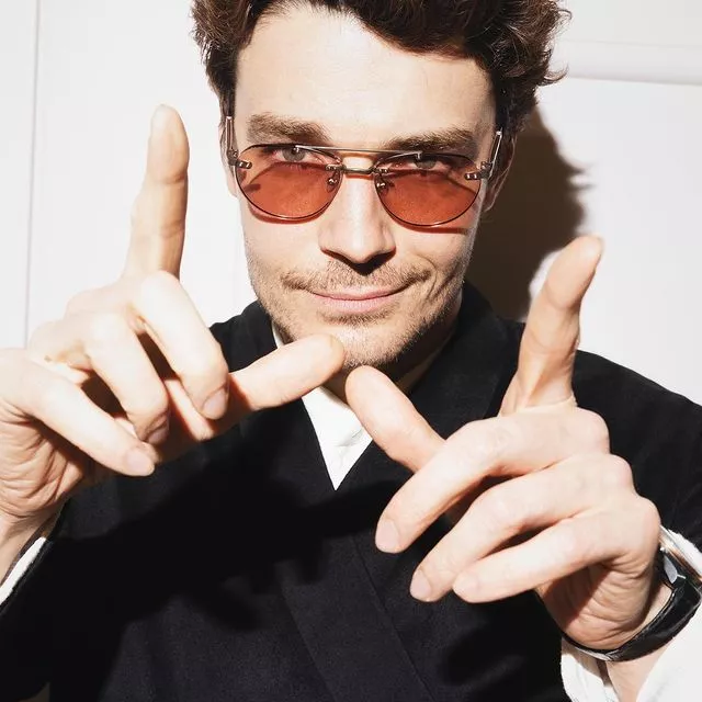 Вчера вечером журнал HELLO! собрал своих друзей в новый отель Marriott Imperial Plaza на предновогодний ужин в честь номинантов будущей премии «Самые стильные в России» ✨ Больше подробностей и фото — по ссылке в описании профиля👉🏻 @hello__ru #hello_ru #hello_russia  @clarinsrussia @kapous.cosmetics @gett_russia @emmi_russia @mygelato.cafe @voda8.2 @edenvodka @imperialplaza.moscow#kapous #kapousprofessional #kapous20years #imperialplazamoscow#edenvodka #inspireyourcreativity #enjoyresponsibly