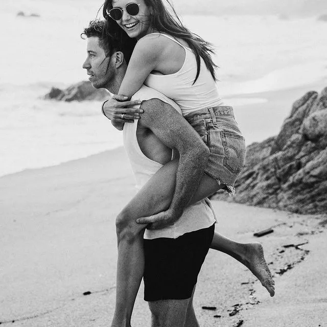 «Она была спасительницей»: олимпийский чемпион Шон Уайт рассказал о знакомстве и совместной жизни со звездой «Дневников вампира» Ниной Добрев 💕Читайте по ссылке в описании👉🏻 @hello__ru #hello_ru #hello_russia