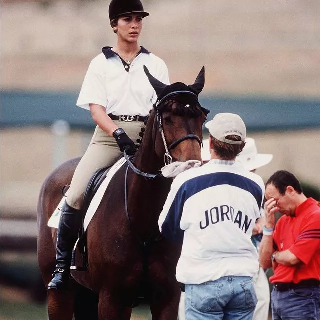 В Пекине стартовали Олимпийские игры. Не все знают, но в разные годы в Играх принимали участие спортсмены королевских кровей 🏆Принцесса Хайя, княгиня Шарлен и другие: рассказываем, кто из монарших особ участвовал в Олимпиаде👉🏻 @hello__ru #hello_ru #hello_russia
