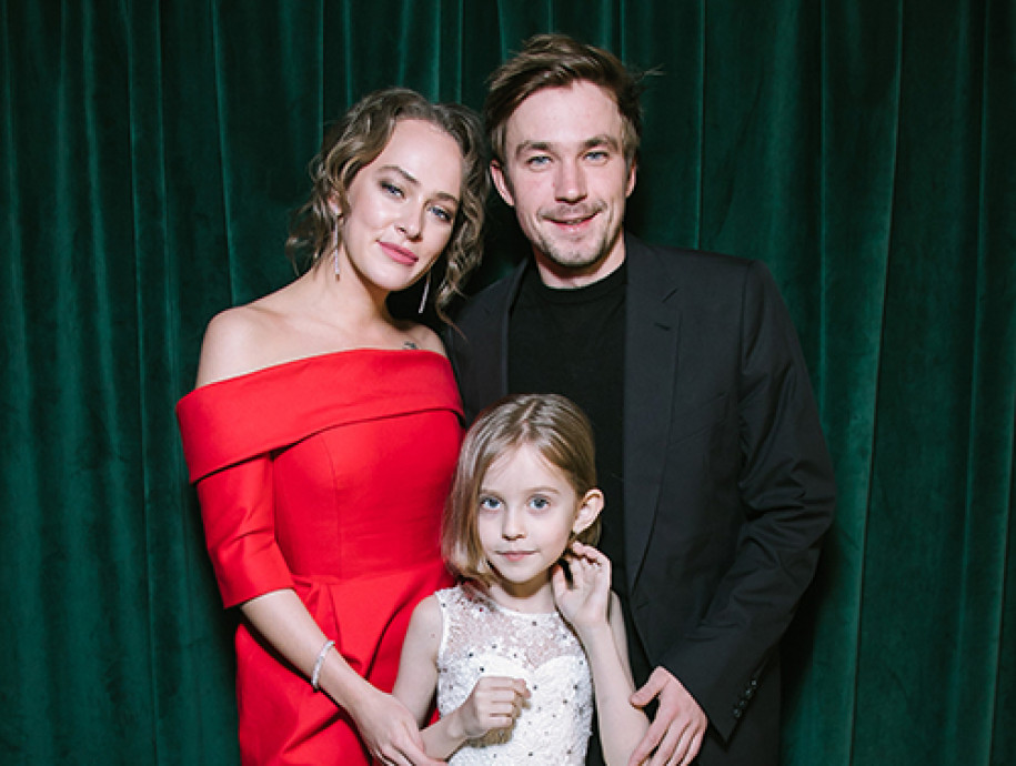 Виталия корниенко фото с родителями
