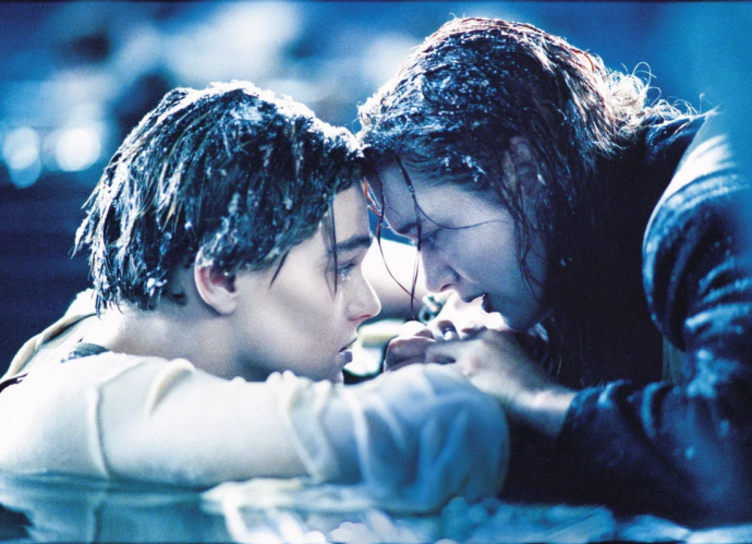 Режиссер Джеймс Кэмерон все-таки доказал неизбежность смерти Джека в "Титанике"
