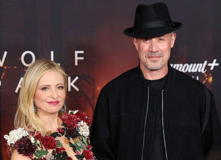 Rare outing: Sarah Michelle Gellar and Freddie Prinze Jr hit the red carpet together for the first time in 15 years