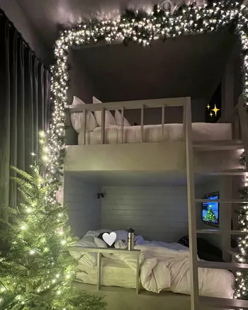 Комната в доме Кортни