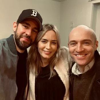 Джон и Эмили с коллегой