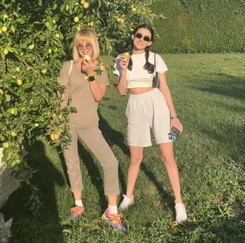 Валерия с падчерицей