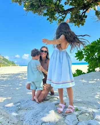 Кети Топурия с детьми