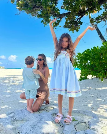 Кети Топурия с детьми