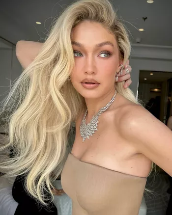 Джиджи Хадид