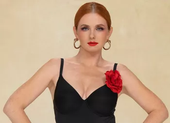 Лена Катина