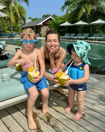 Регина с детьми