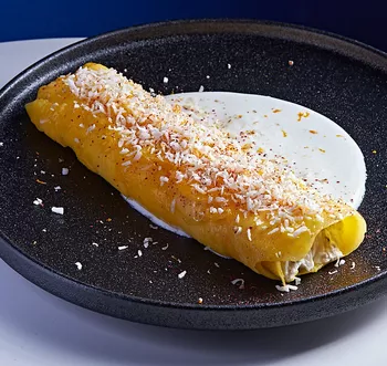 Манго-ролл с кокосовым кремом и вареньем из юдзу