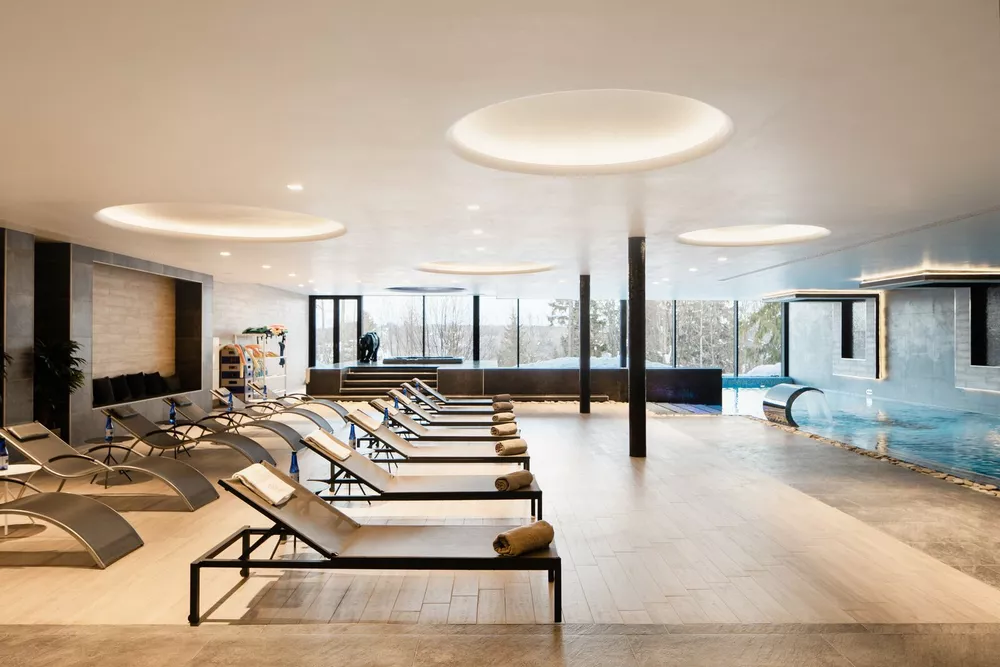 Бассейн в “Вилла Плёс”