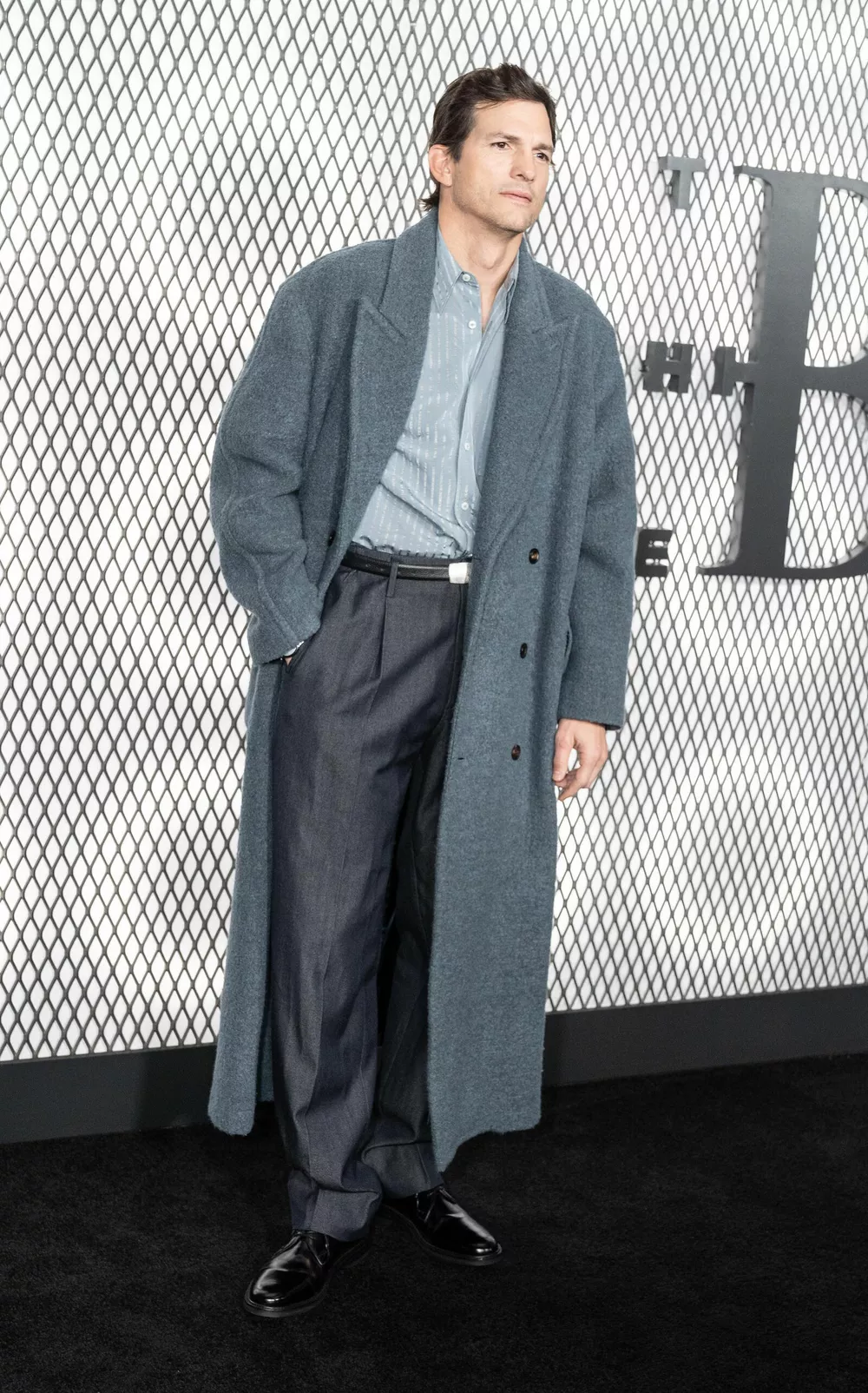 Эштон Кутчер