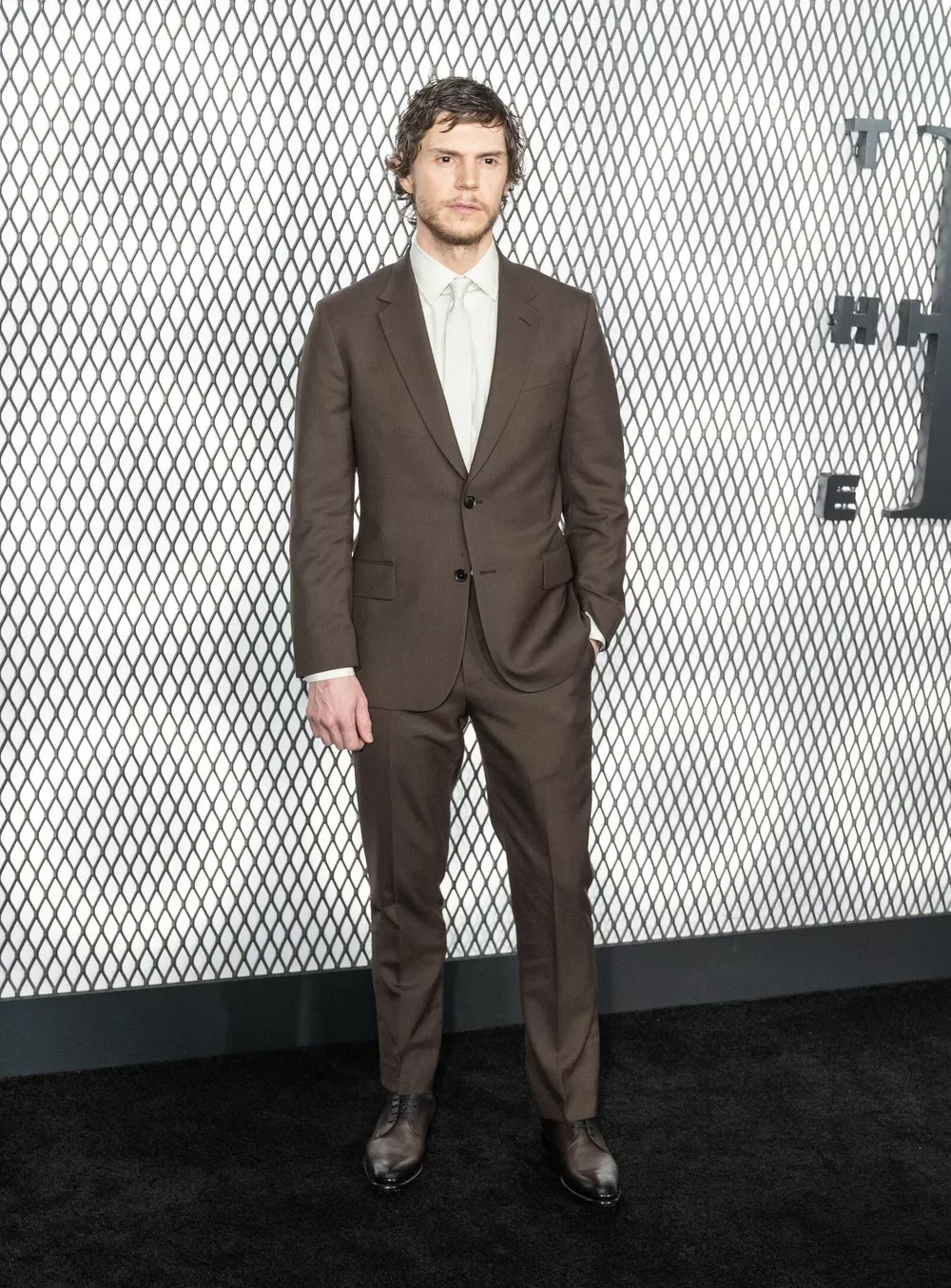 Эван Питерс