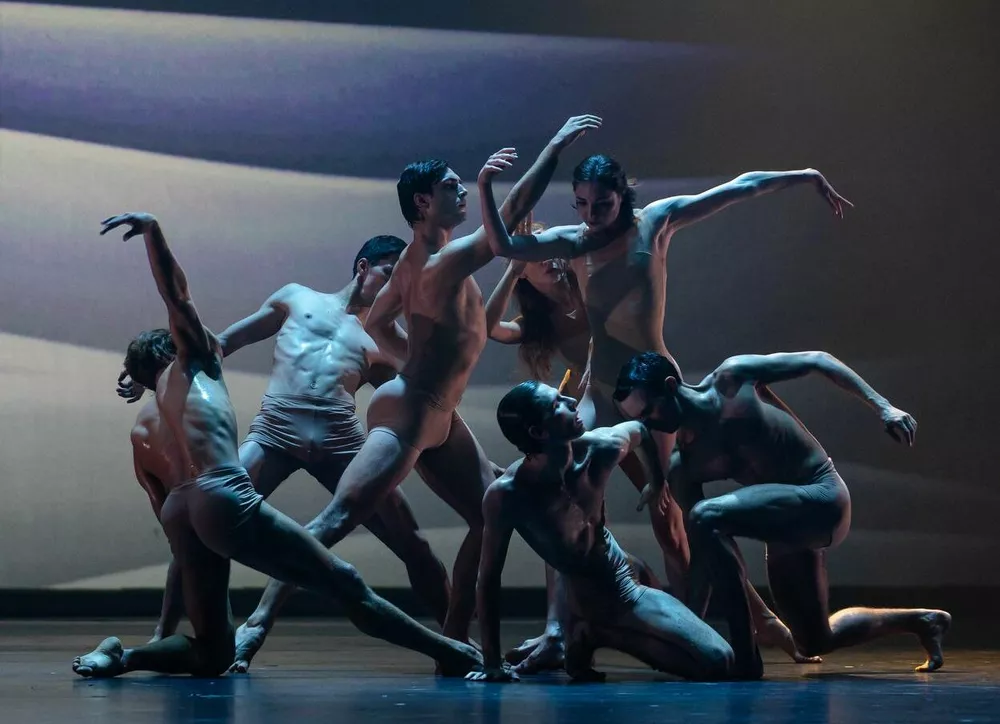 Французская драматургия и балетный авангард: главные культурные события февраля