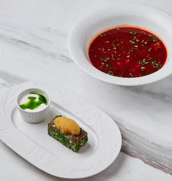 Борщ с копченым осетром