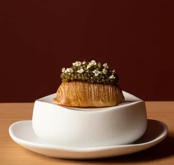 Картофель с черной икрой