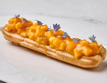 Эклер с Nutella и хурмой