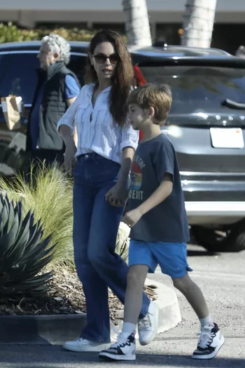 Мила Кунис с сыном