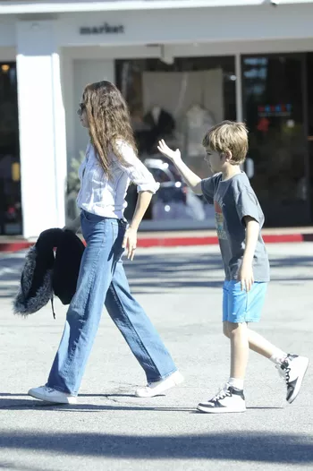 Мила Кунис с сыном