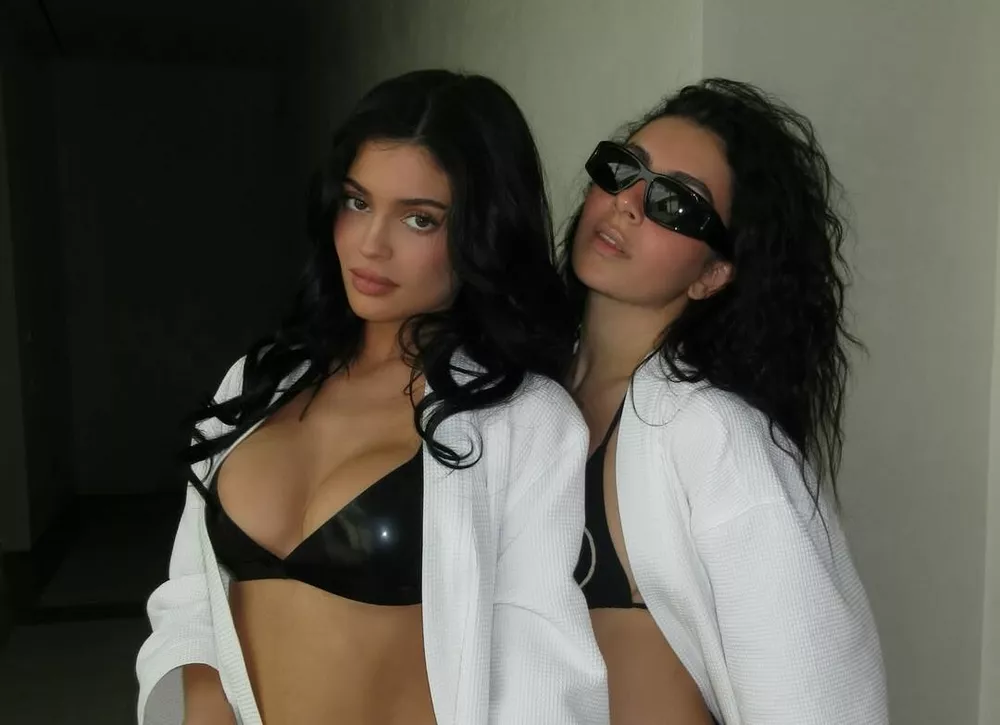 Кайли Дженнер и Charli XCX представят совместный фильм 